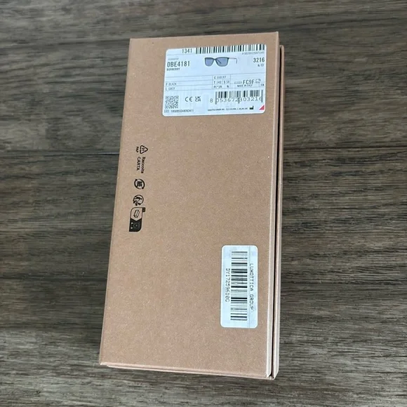 NWT [Burberry] Square Black/Grey Signature Plaid Sunglasses, Men’s or Unisex - Picture 15 of 16